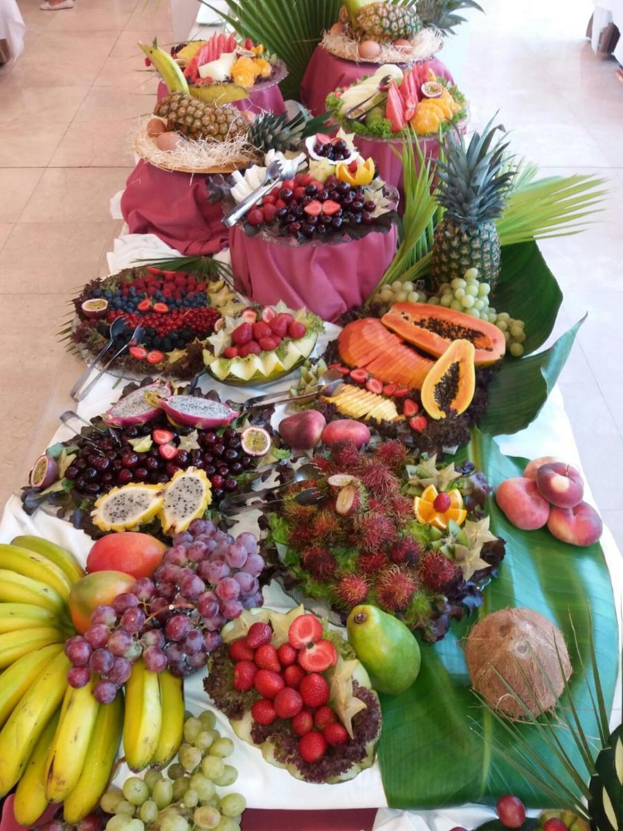 Comida en o cerca de este hotel