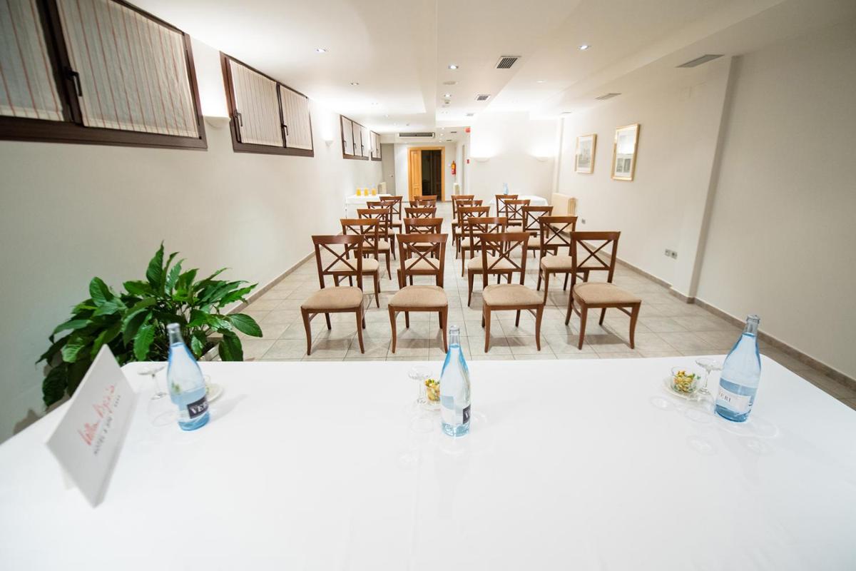 Hotel Villa Virginia - Housity