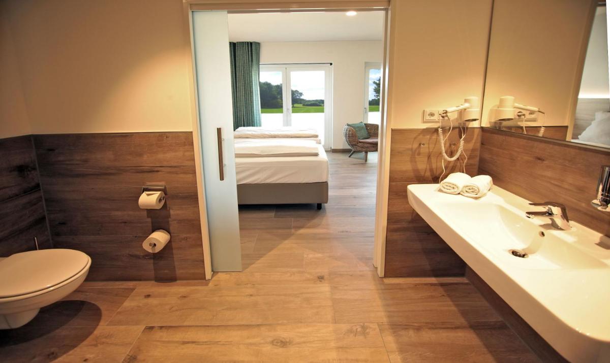 Hotel Weinhaus Möhle - Housity