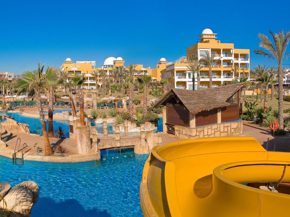 Piscina en o cerca de Playazimbali