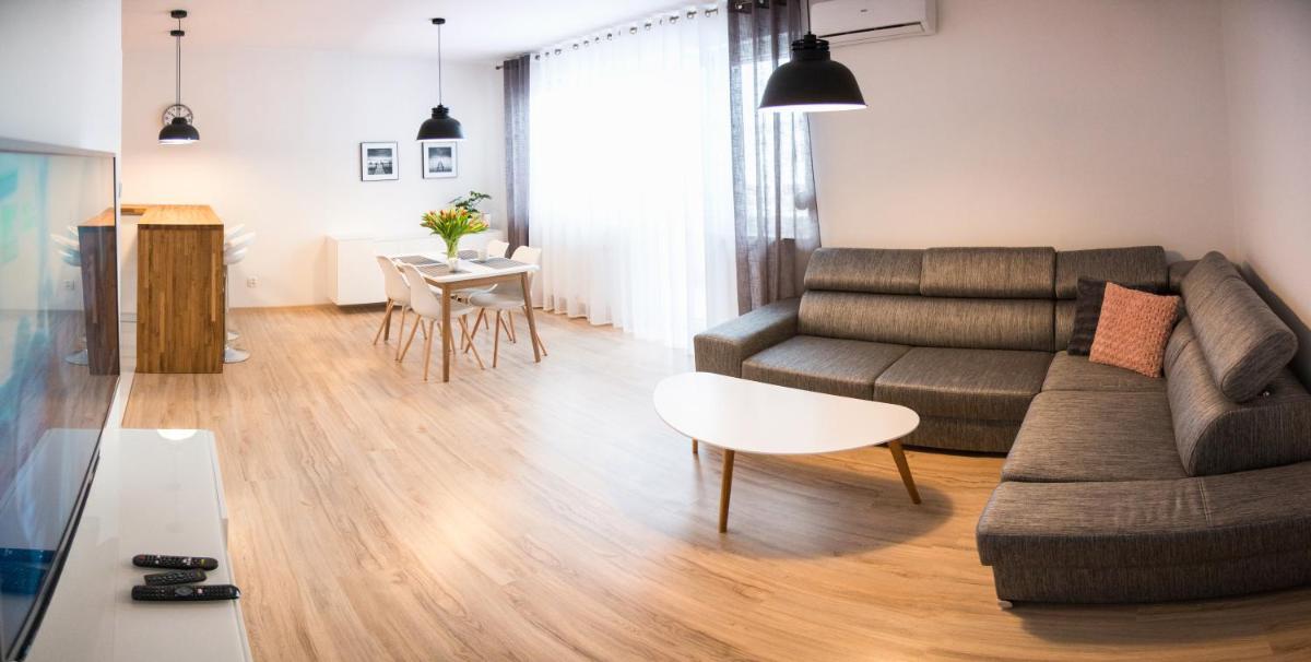 Apartament F&J - Housity