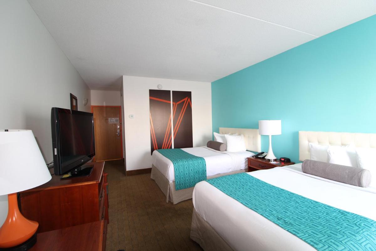 Howard Johnson by Wyndham Evansville East - Housity
