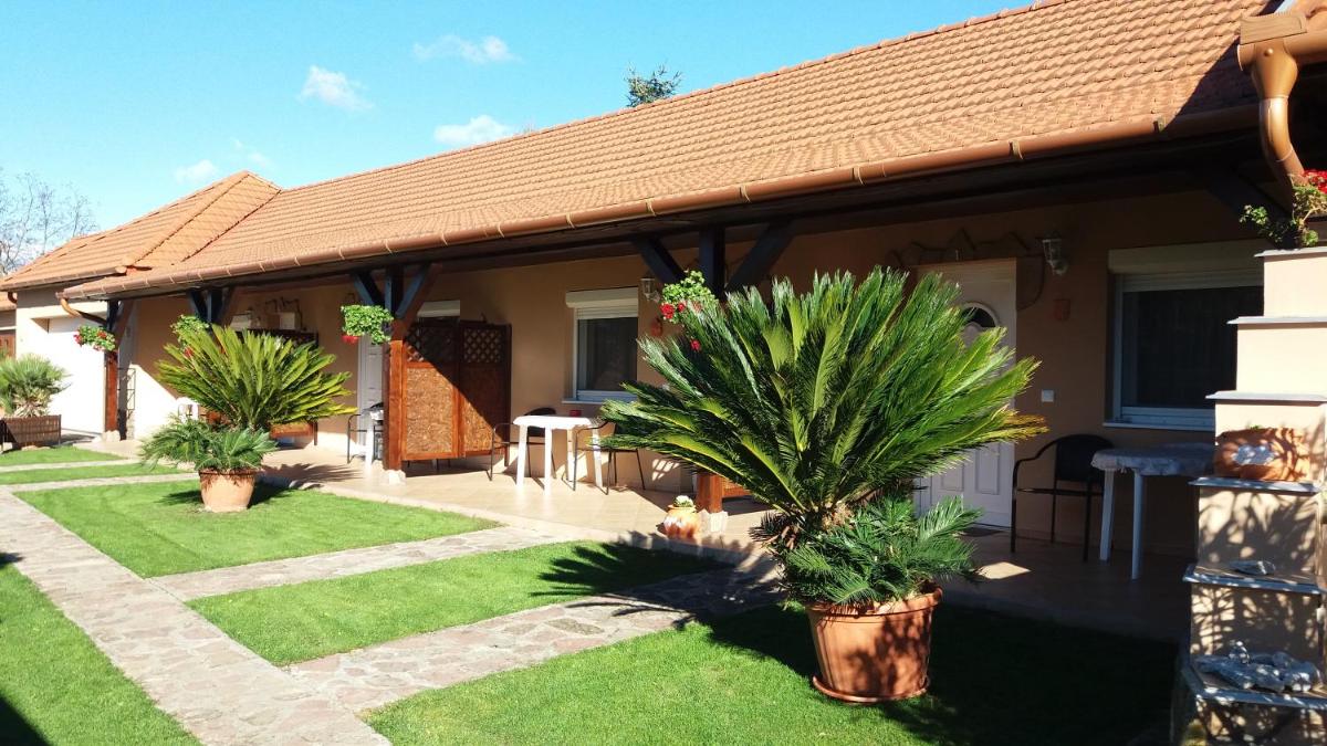 Muskátli Apartman - Housity