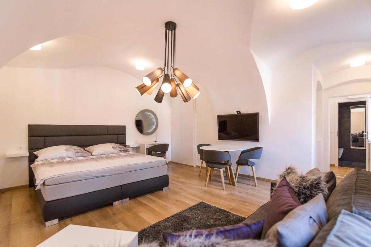 St. Marks Apartment 1 - Housity