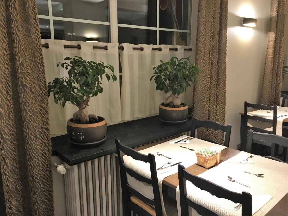 Restaurant ou autre lieu de restauration dans l'établissement Hotel de la Jamagne & Spa