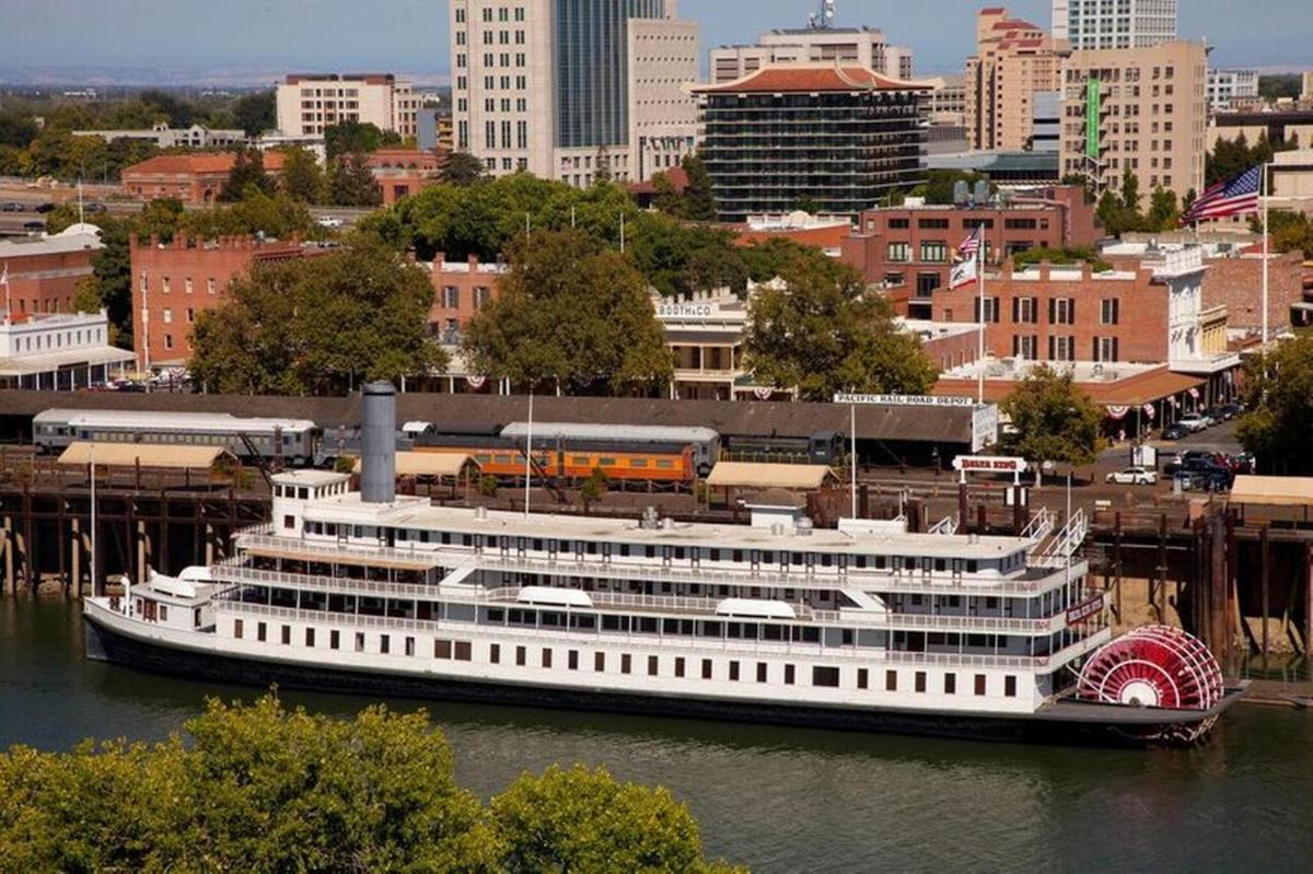 Delta King Hotel - Housity