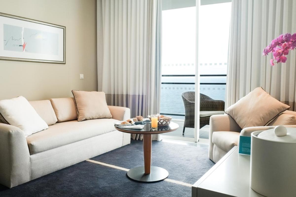 Uma área de estar em VidaMar Resort Hotel Madeira