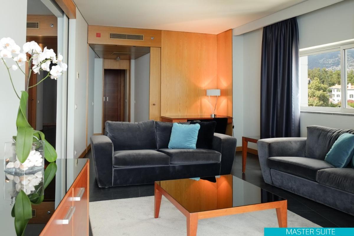 Uma área de estar em VidaMar Resort Hotel Madeira