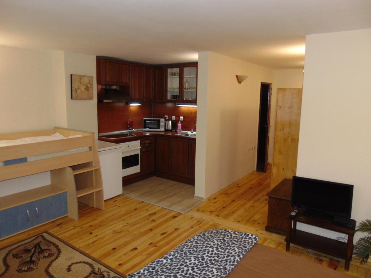 Burgas Central Aleksandrovska - Housity