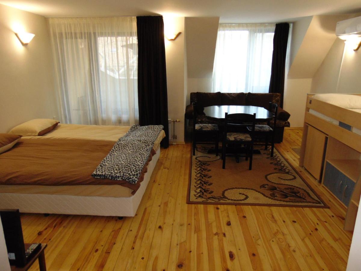 Burgas Central Aleksandrovska - Housity