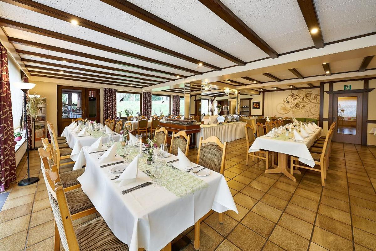 Landhotel Karrenberg - Housity