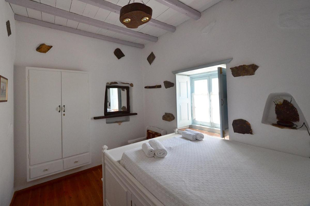 Patmos Chora traditional villa Genadio - Housity