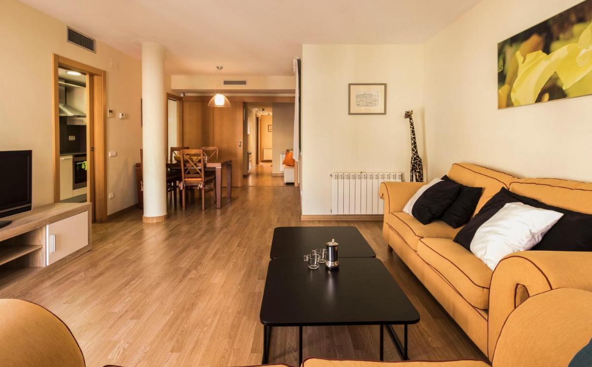 Apartamentos Elcano - Hizvo