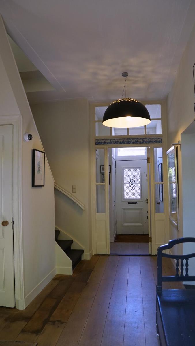 Room One-Twenty-One - Housity