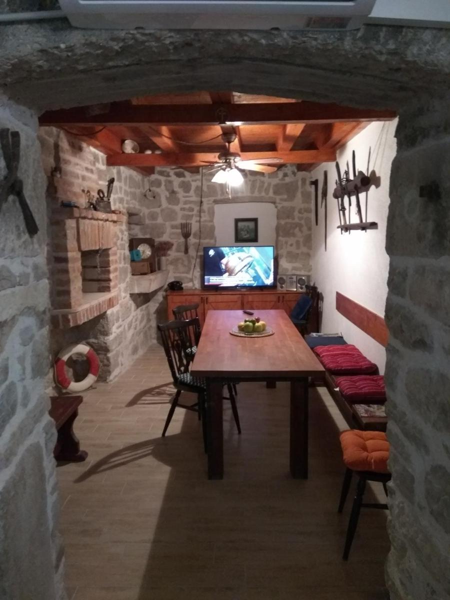 Apartment Otok - Housity