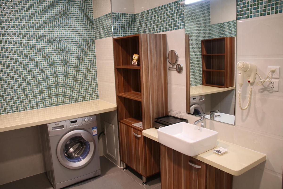 Changchun Clear Moon Apartment by South Lake Hotel - Housity