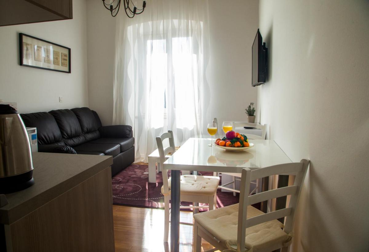 Apartments Victoria - Housity