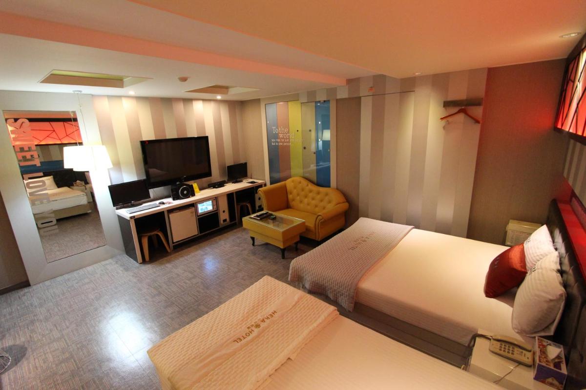 Hera Hotel - Housity