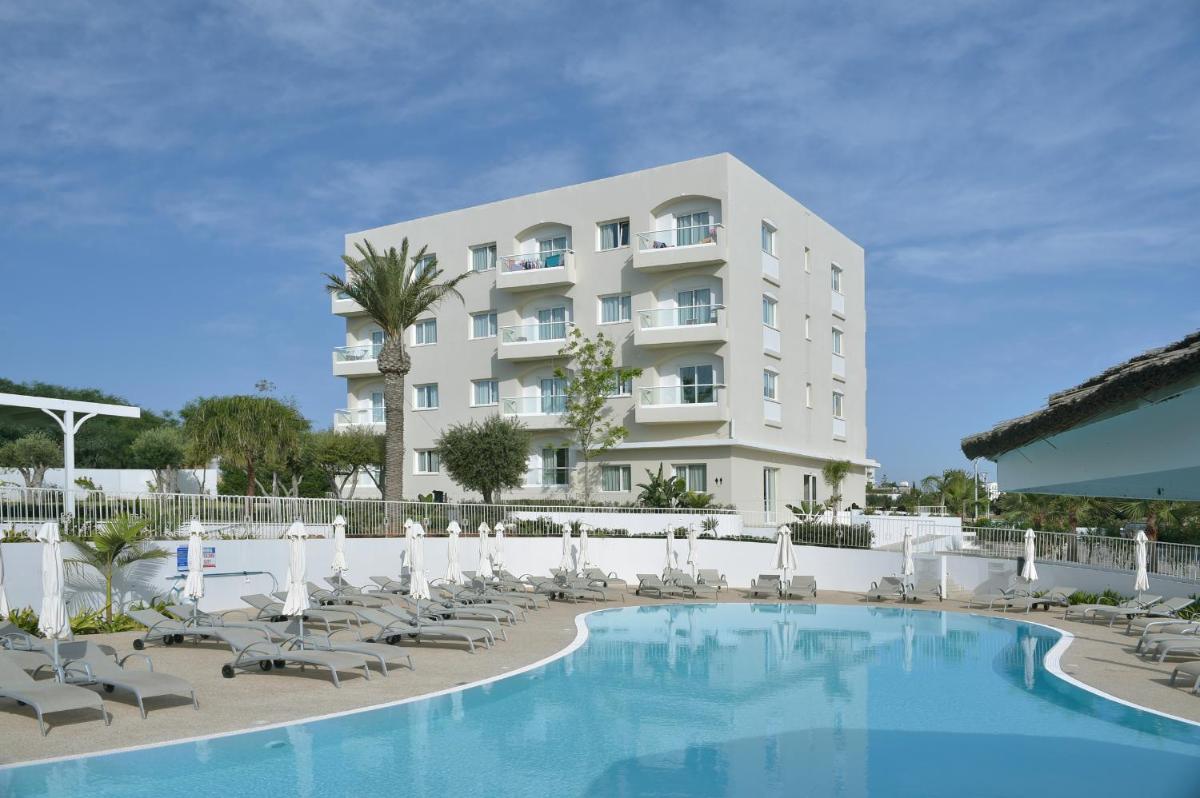 Sunrise Gardens Aparthotel - Housity