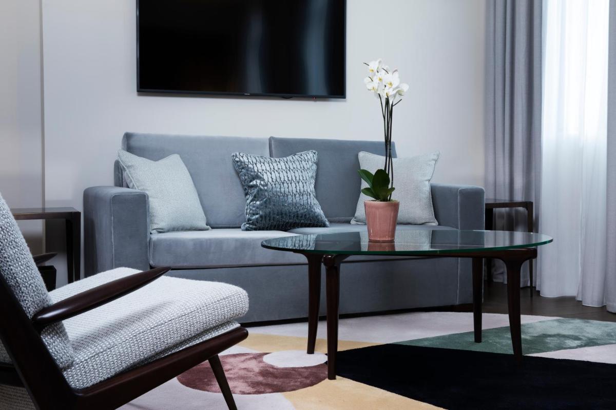 Coin salon dans l'établissement Maison Bréguet