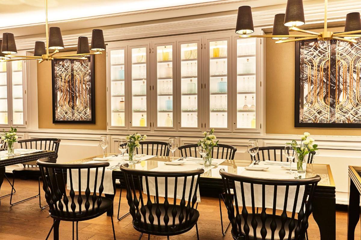 Ein Restaurant oder anderes Speiselokal in der Unterkunft Steigenberger Hotel Bad Homburg Ein Restaurant oder anderes Speiselokal in der Unterkunft Steigenberger Hotel Bad Homburg