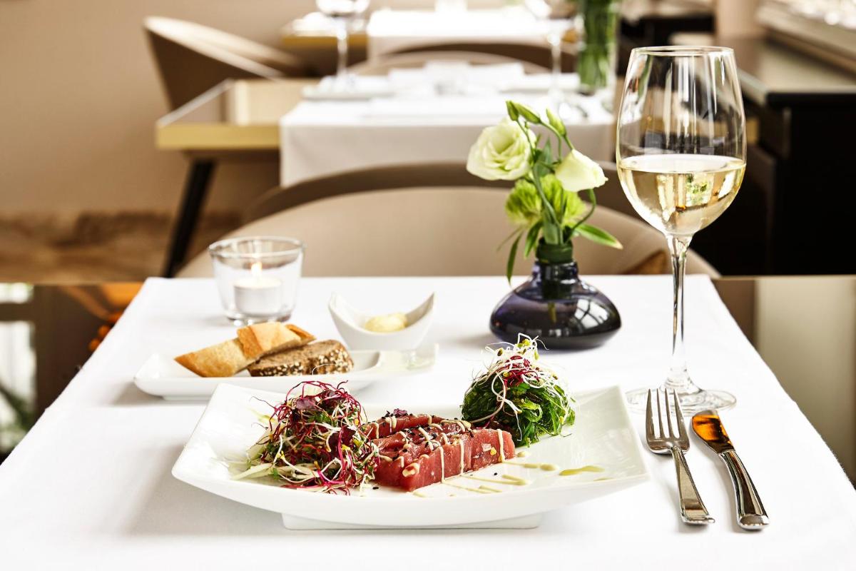 Essen im Hotel oder in der Nähe Essen im Hotel oder in der Nähe