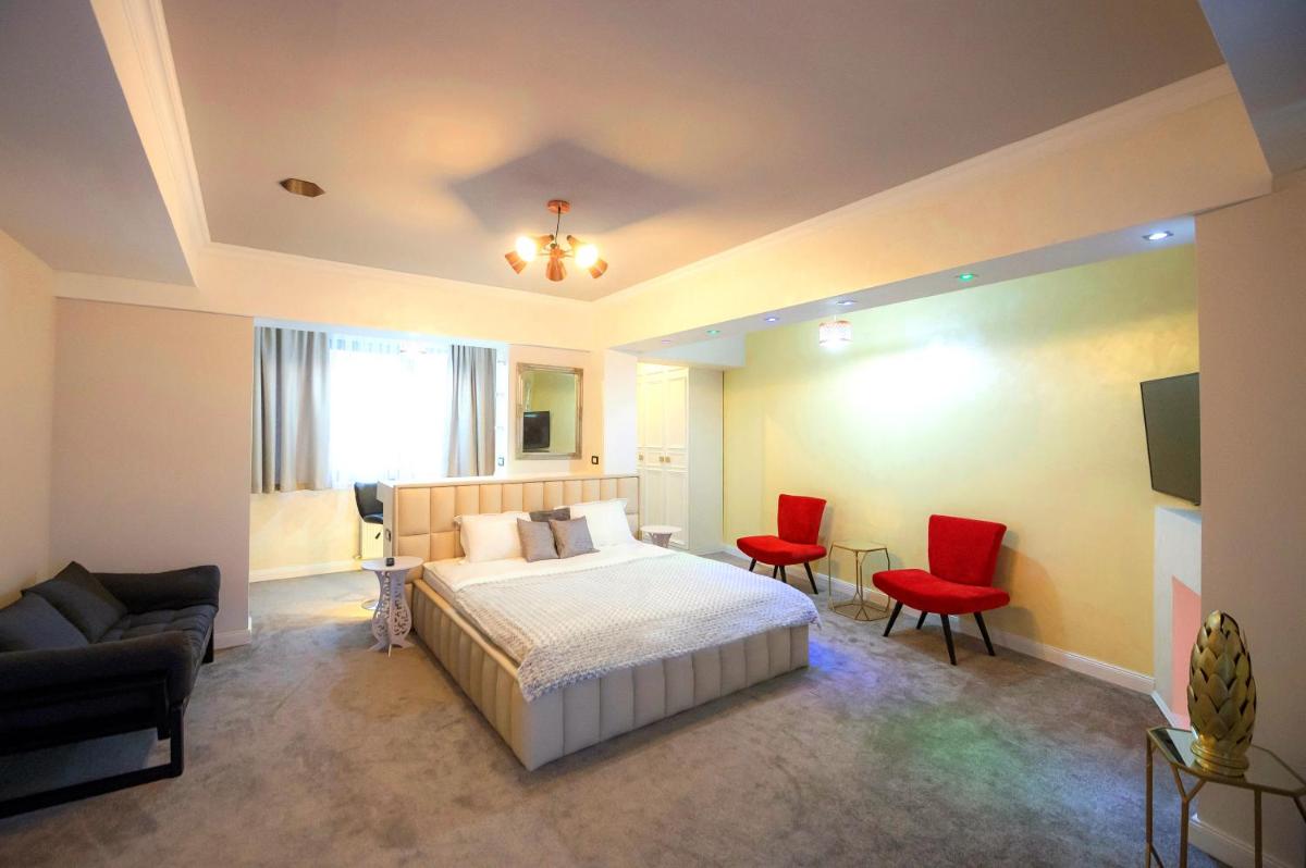 Brater Luxury - Housity