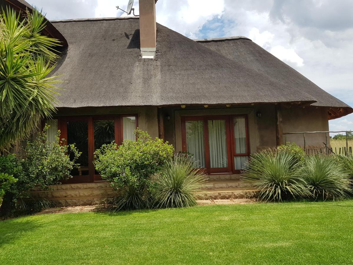 Zebula Golf Estate and Spa - Secret Garden 16 pax Moi Signature Luxury House - Housity