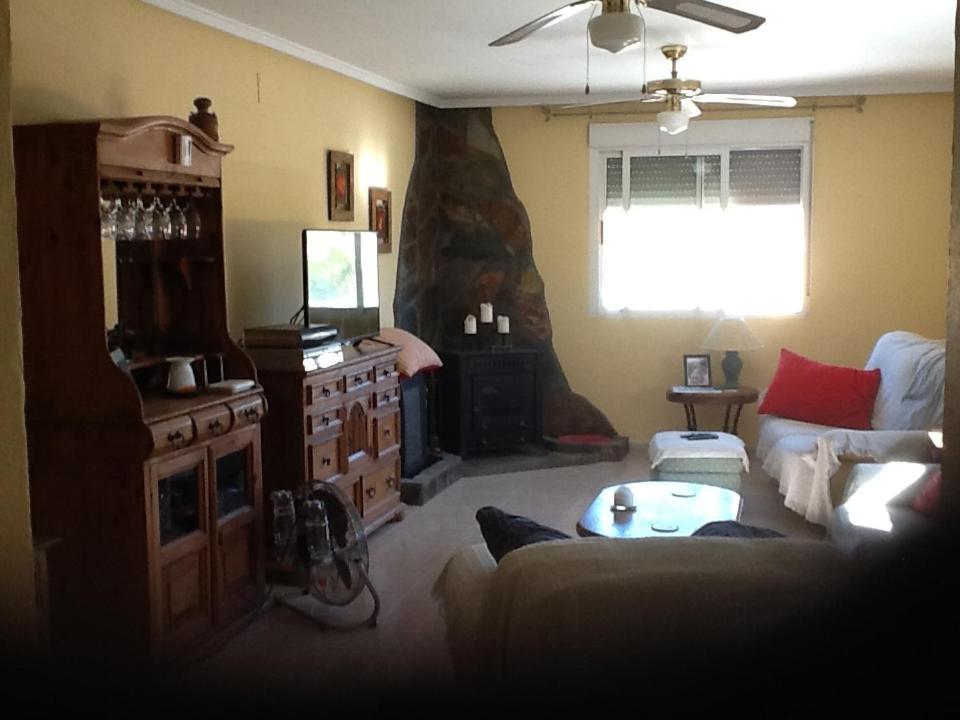 Pete's Place - Housity