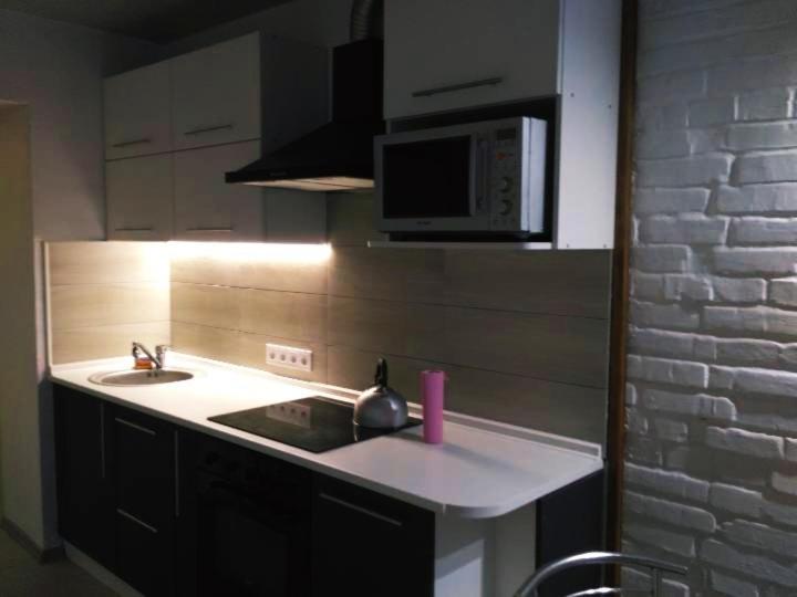 Suitetrails - Apartment Poltava