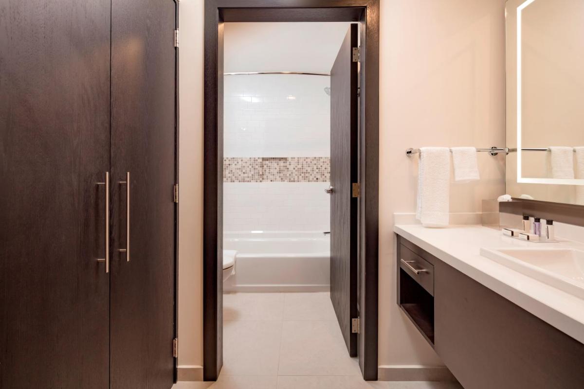Staybridge Suites Silao by IHG - Housity
