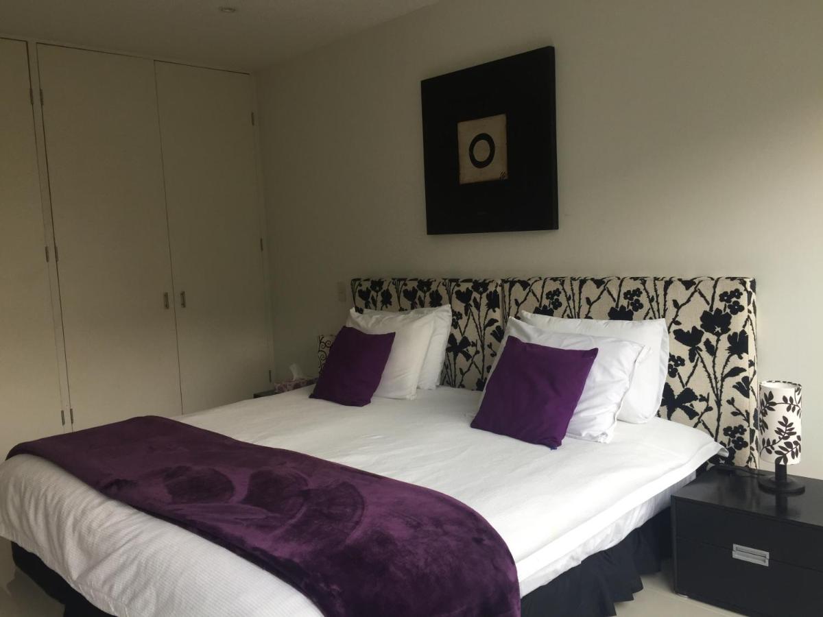 Jjm Guest House - Housity