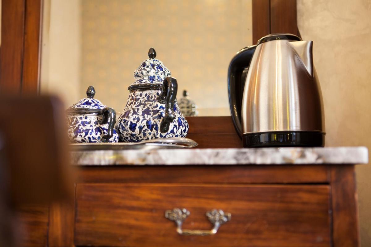 Regina Bed and Breakfast - Housity