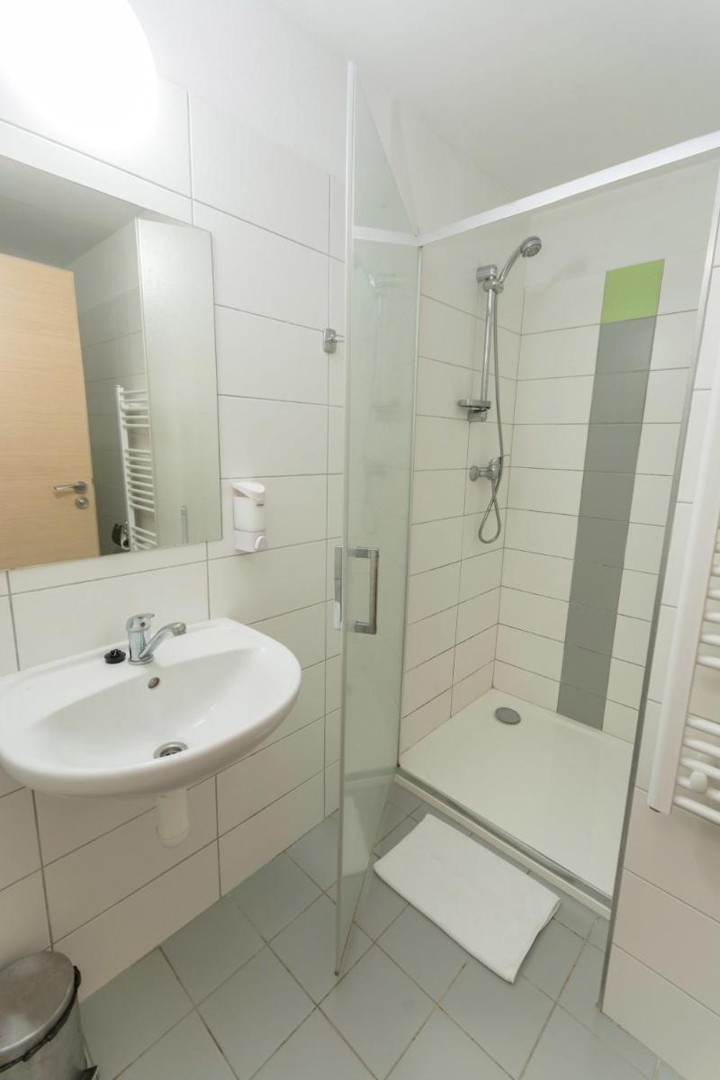 Hotel Na Kocandě - Housity