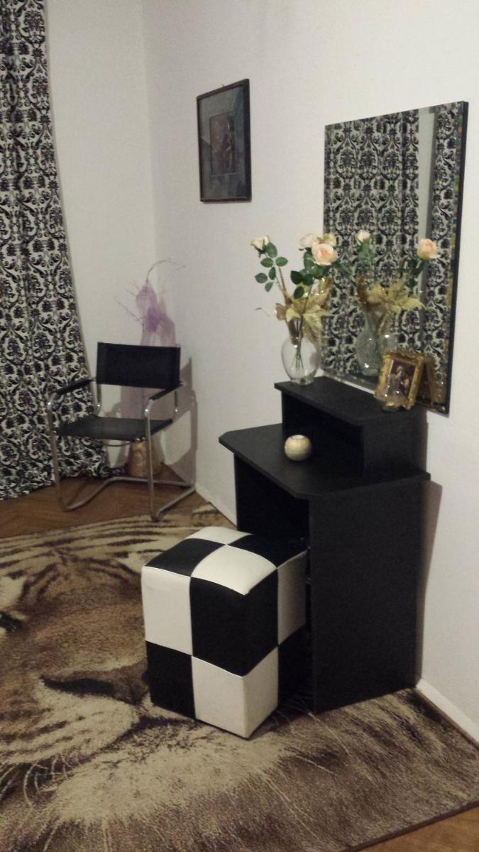 Belle Stelle Sofia - Housity