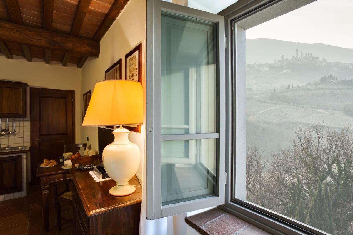 Castello di Fulignano Soarzio panoramic apartment - Hizvo