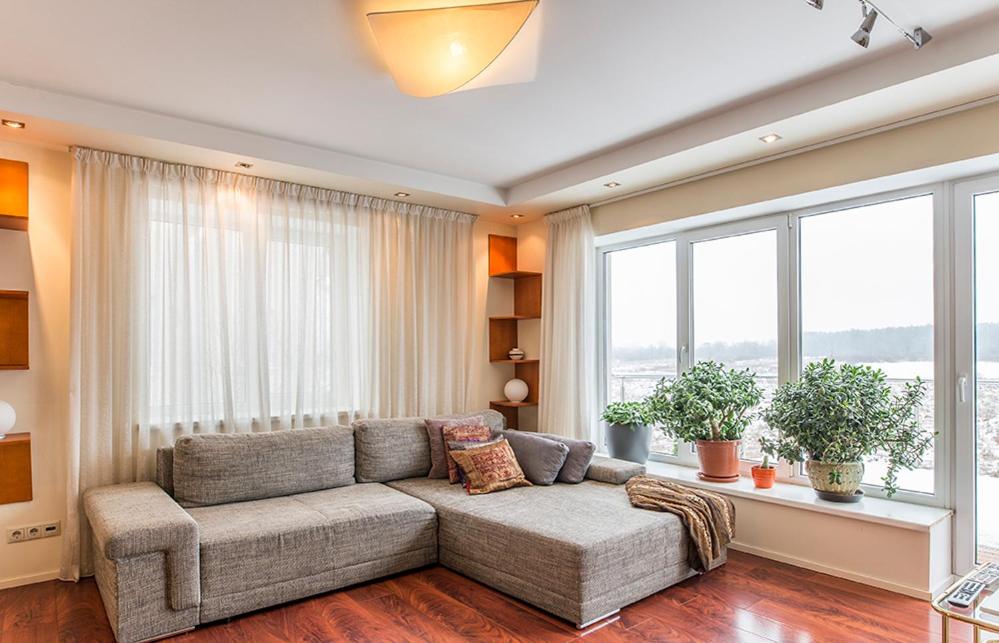 SAUNA+JACUZZI Townhouse near lake - Housity
