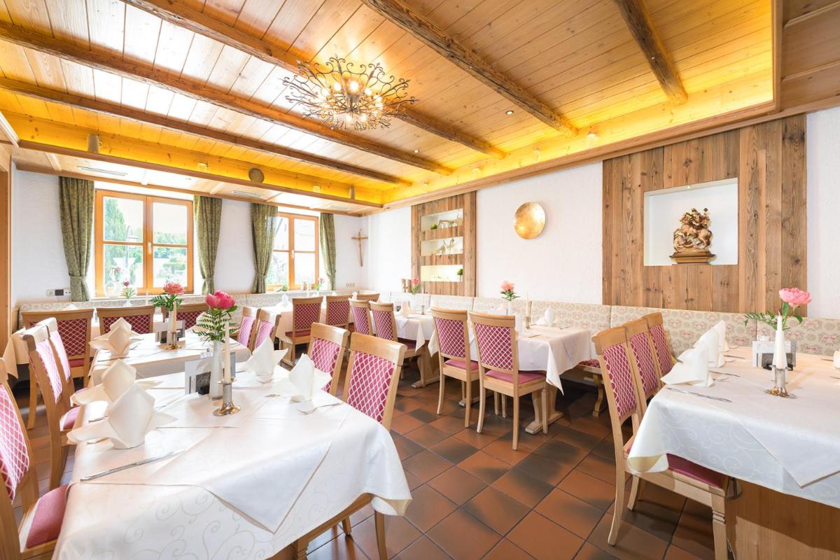 Hotel Landgasthof Hofmeier - Housity
