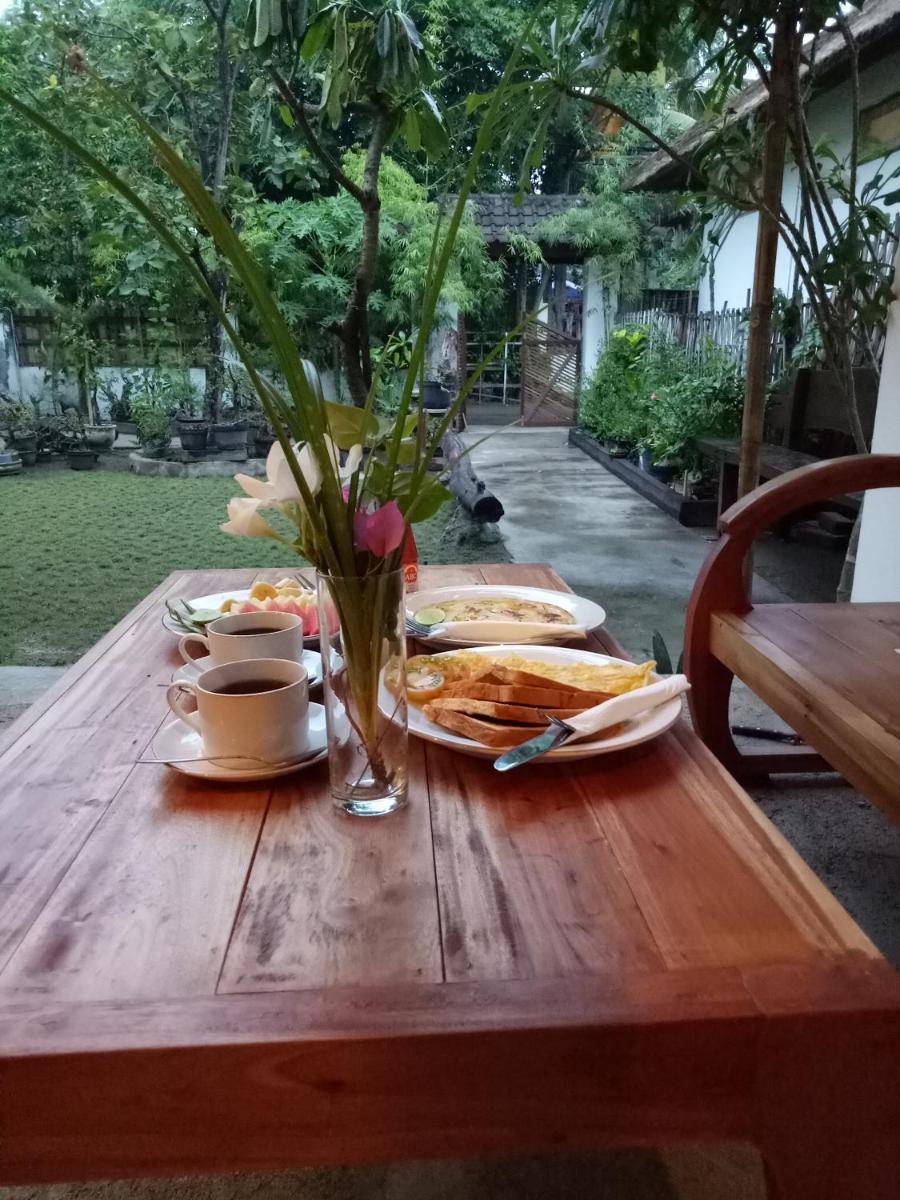 Dili Gili - Housity