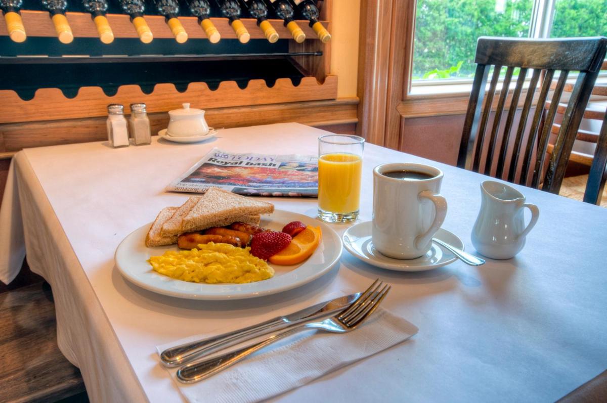 Best Western Plus Stoneridge Inn & Conference Centre London Ontario - Housity