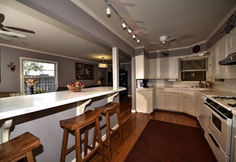 Comal Cottage on Union #291 - Housity