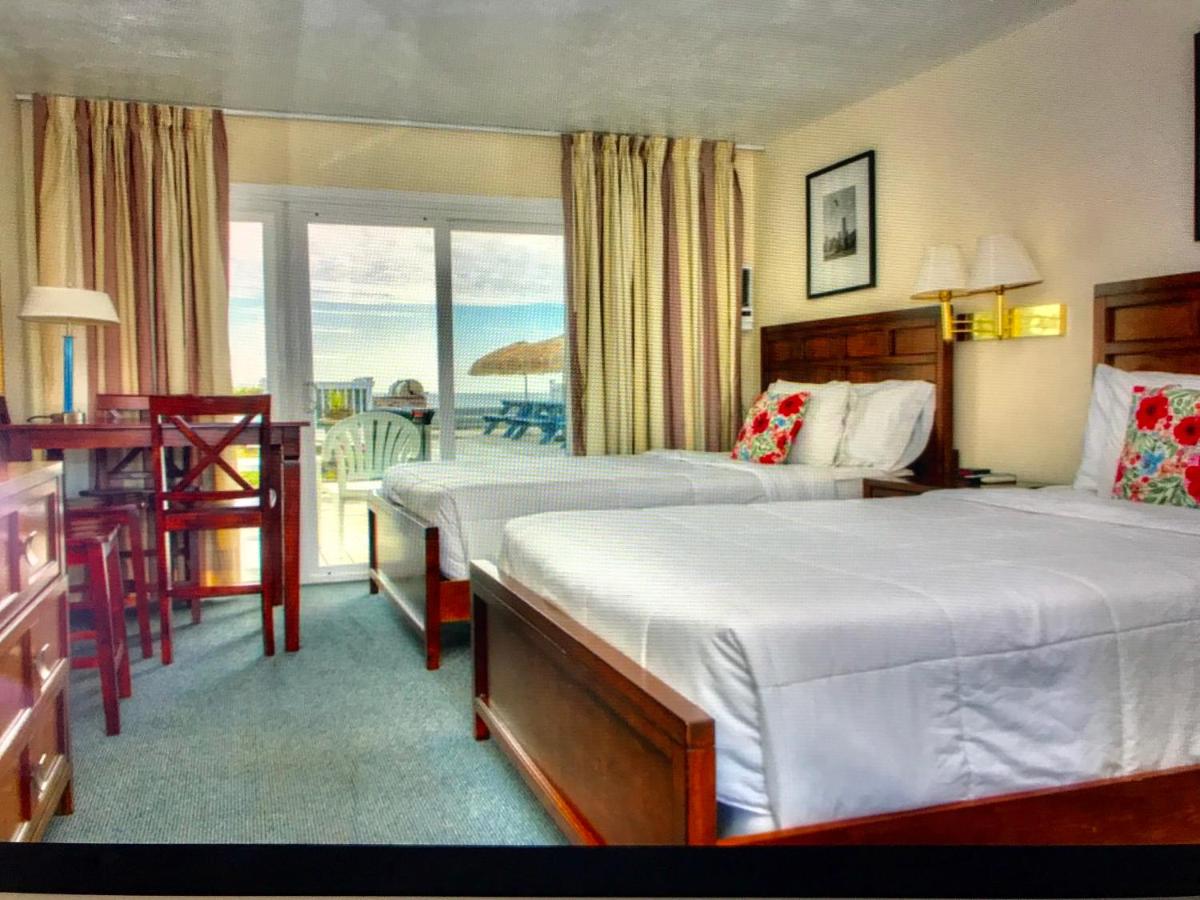 Ocean Surf Resort - Housity