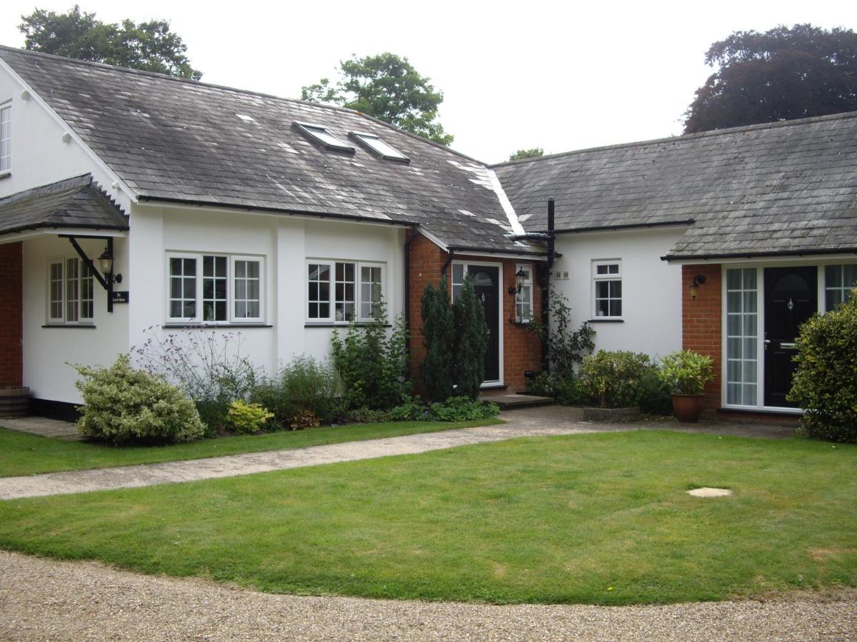 The Coach House - Housity