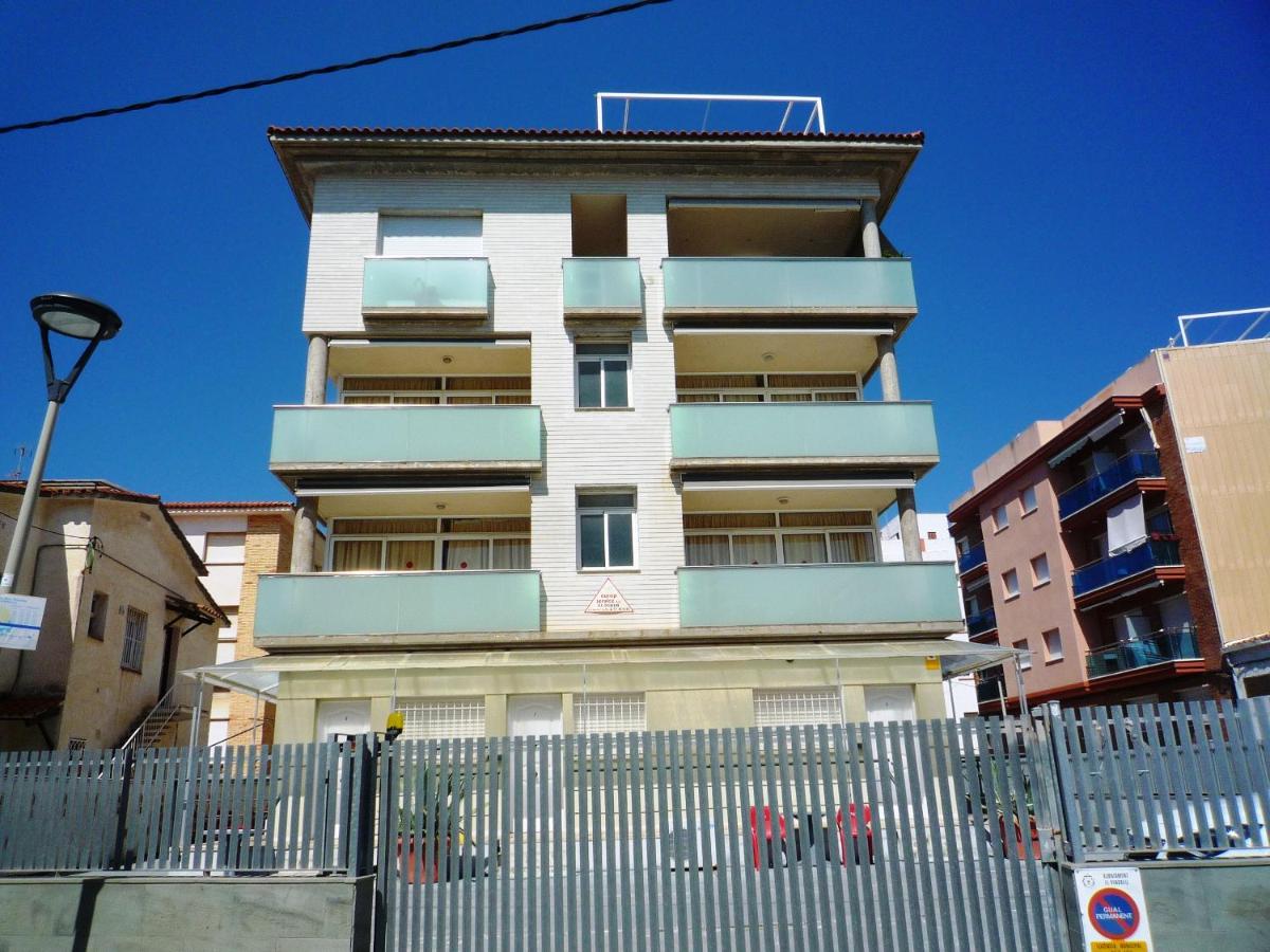 Villa Service - Rovior - Housity