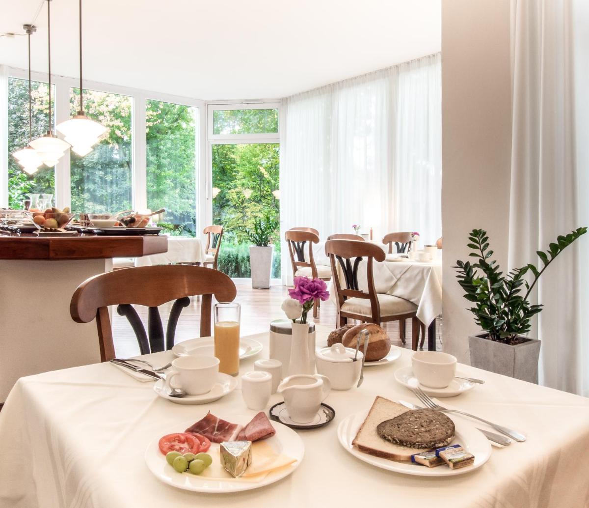 Hotel Friederike - Housity