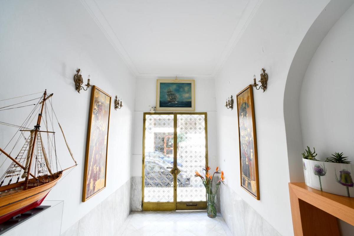 Athens Squared Apartments - Housity