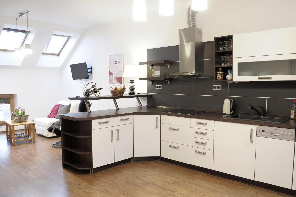 Apartmány V Podzámčí II. - Housity