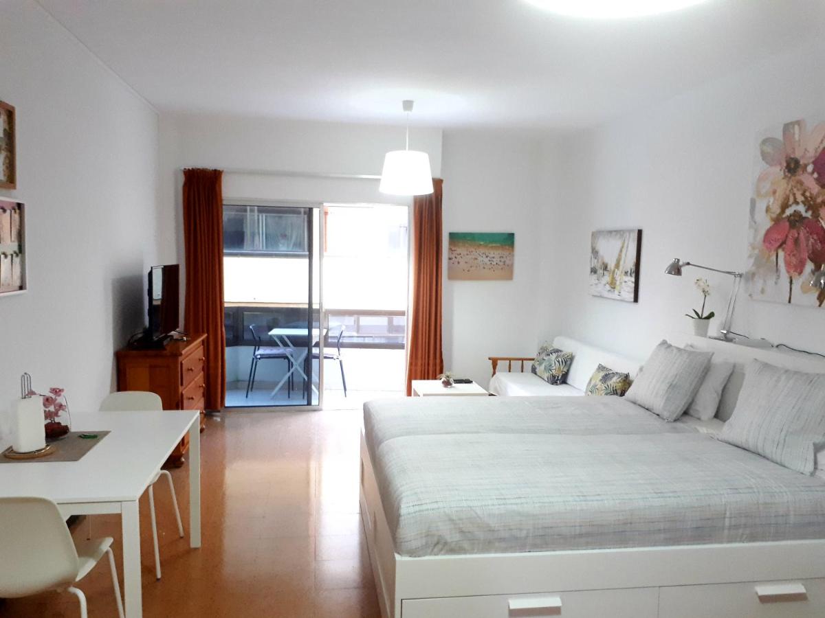 City Beach Home - Housity