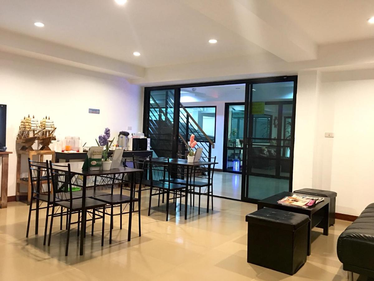 Double DD House at MRT Sutthisarn - Housity