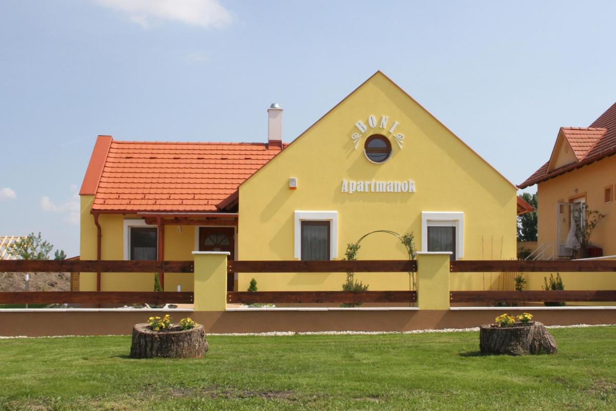 BONI APARTMAN Hegykő - Housity